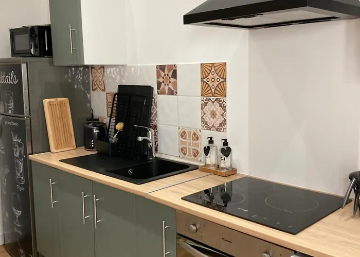 Au Coeur Du Centre Historique De アパート サルラ・ラ・カネダ