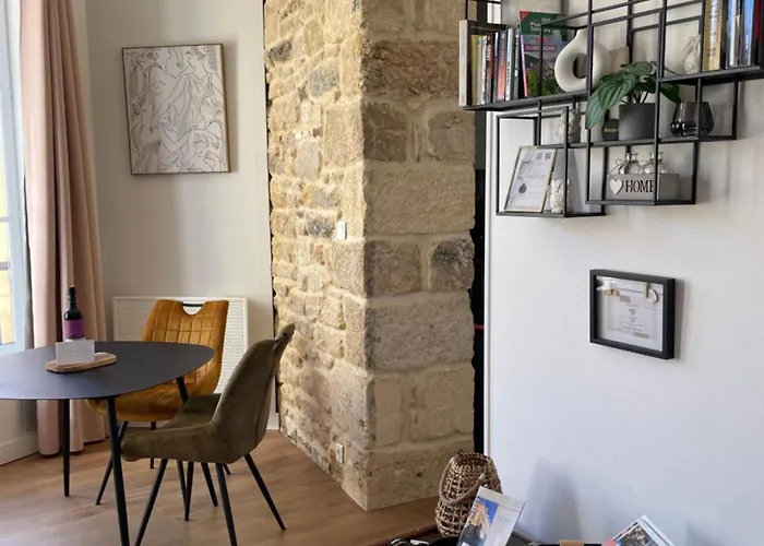 アパート Au Coeur Du Centre Historique De サルラ・ラ・カネダ