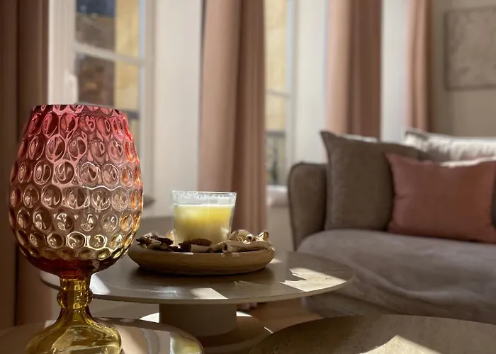 Au Coeur Du Centre Historique De アパート *