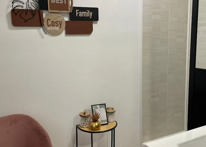 Au Coeur Du Centre Historique De アパート