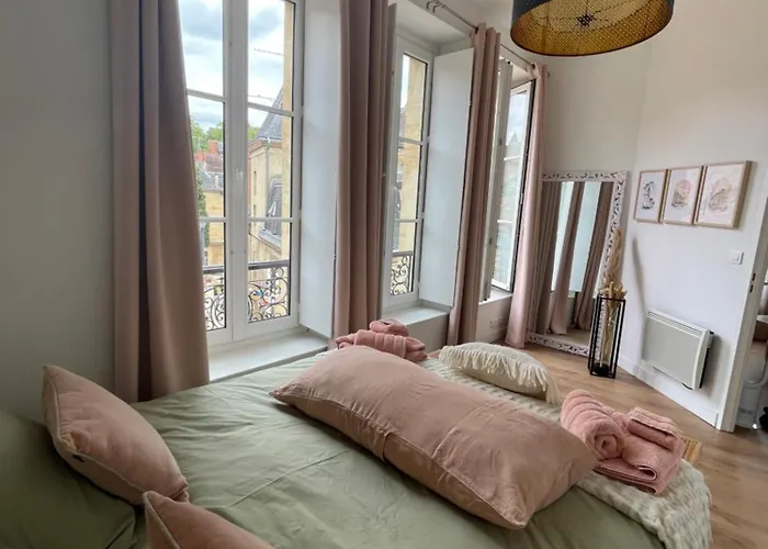 Au Coeur Du Centre Historique De アパート